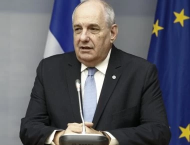 Τέρενς Κουίκ: Οι ρίζες του από την Αγγλία και η αγάπη του για τον πατέρα του παρότι τον είδε ελάχιστες φορές